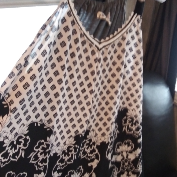 Jolt Plus Mixed Media Tank Top 3x - Picture 2 of 7